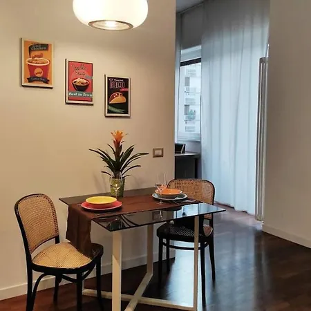 Centralissimo E Confortevole, Fronte Petruzzelli B * バーリ
